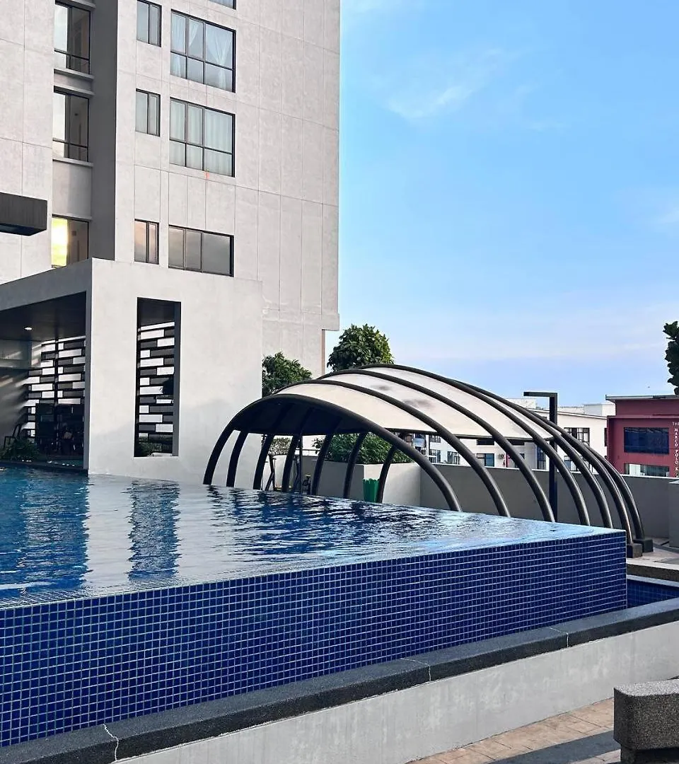 Apartamento Sky Trees 2 Bedroom 1 Living Room Netflix Private Car Park Johor Bahru