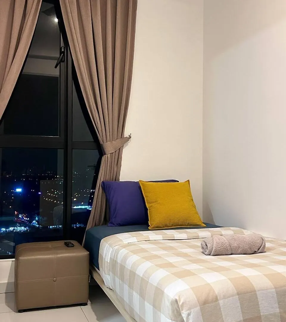 Sky Trees 2 Bedroom 1 Living Room Netflix Private Car Park Johor Bahru